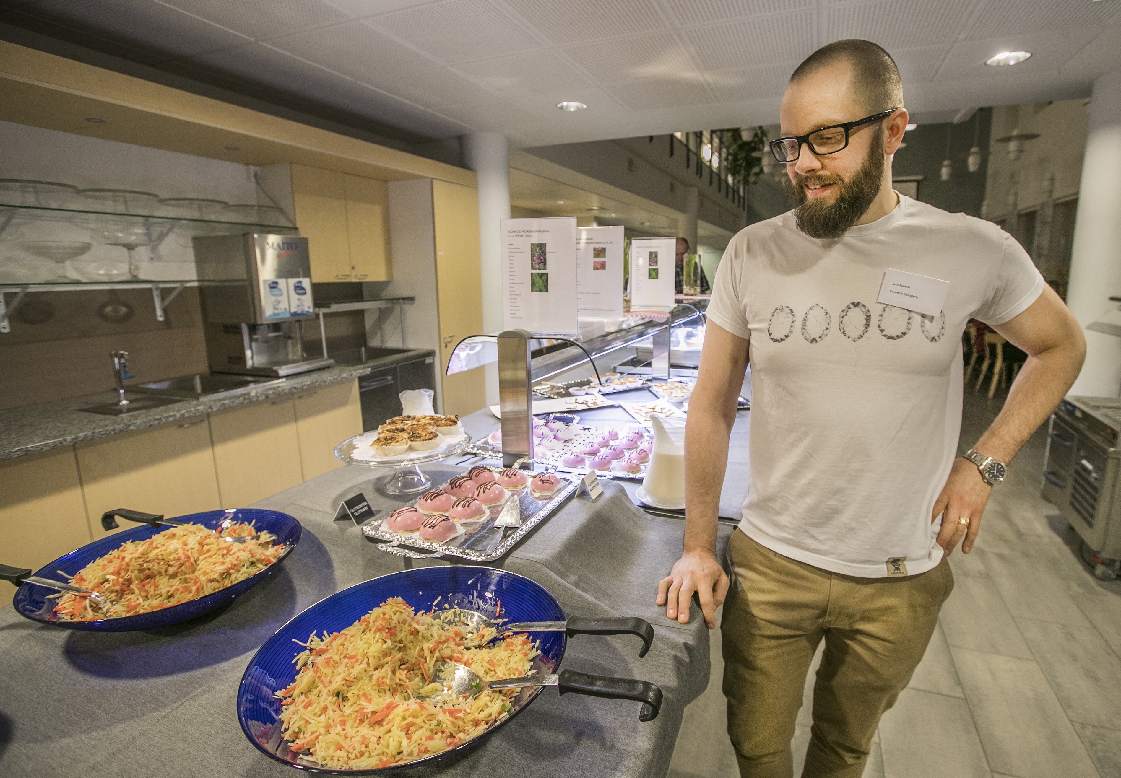 Ravintoloitsija Jussi Kurkela Ravintola Ostroferiasta näkee nahkiaisen lähiruokana, jota voisi käyttää nykyistä enemmän.