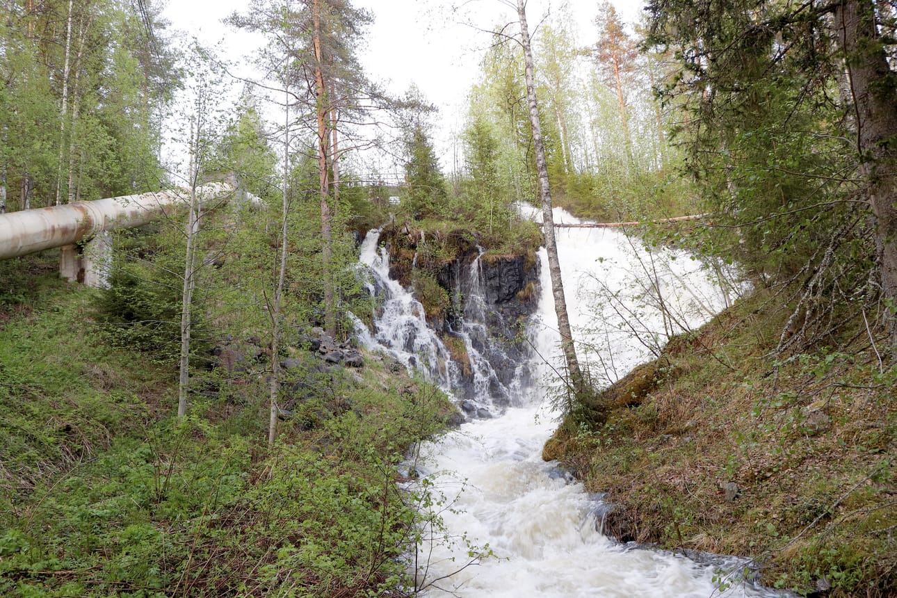 Viimeksi tämä näky nähtiin lähes tarkalleen seitsemän vuotta sitten. Tällä kertaa Pintamon Pirunkosken purkaus oli massiivisempi.