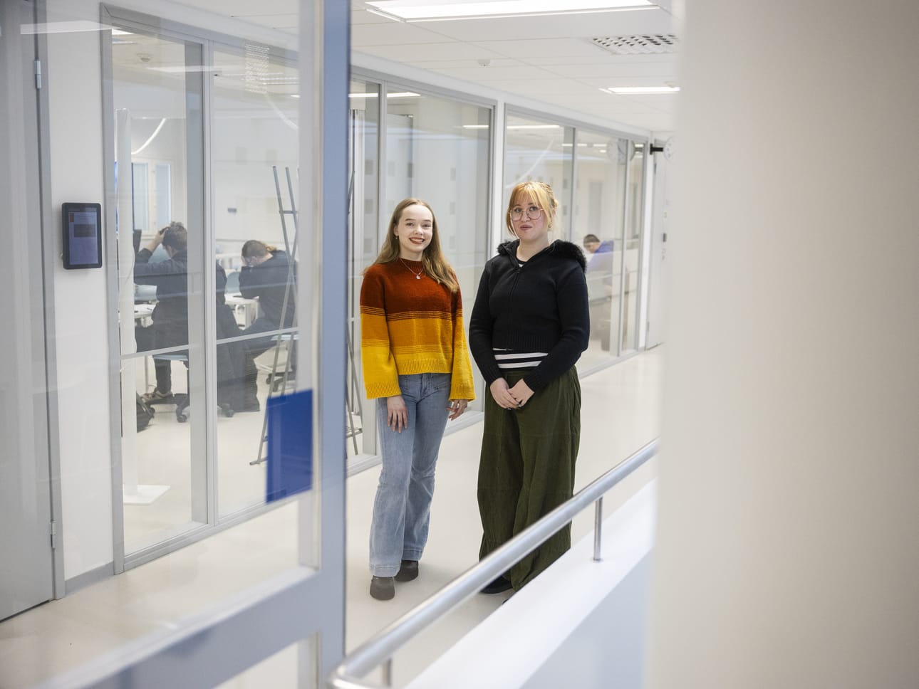 Leeni Ryynänen (vas.) ja Emilia Hankala eivät ole toistaiseksi saaneet työpaikkaa kesäksi.