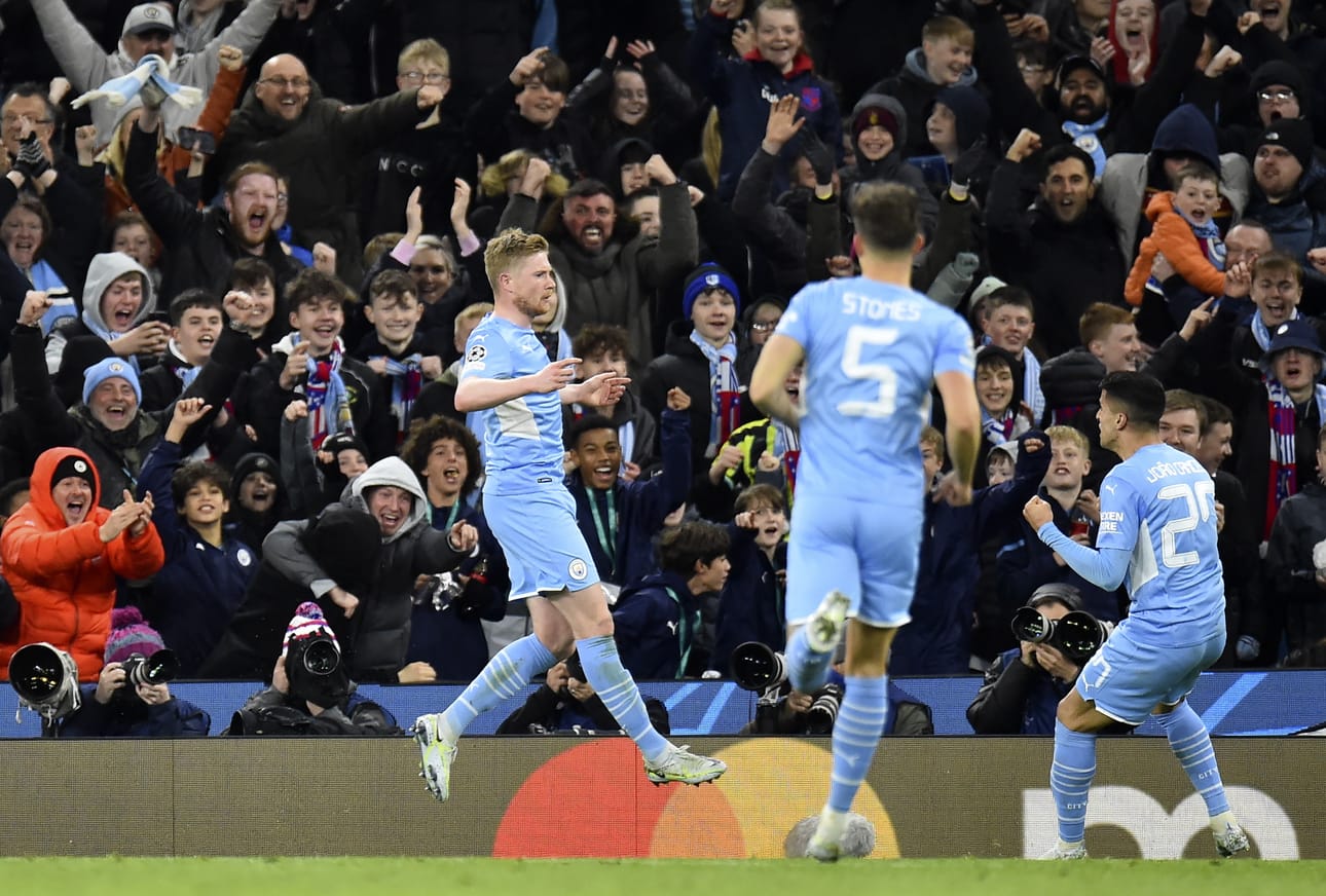 Belgialainen Kevin De Bruyne pamautti Manchester Cityn voittomaalin toisella jaksolla.