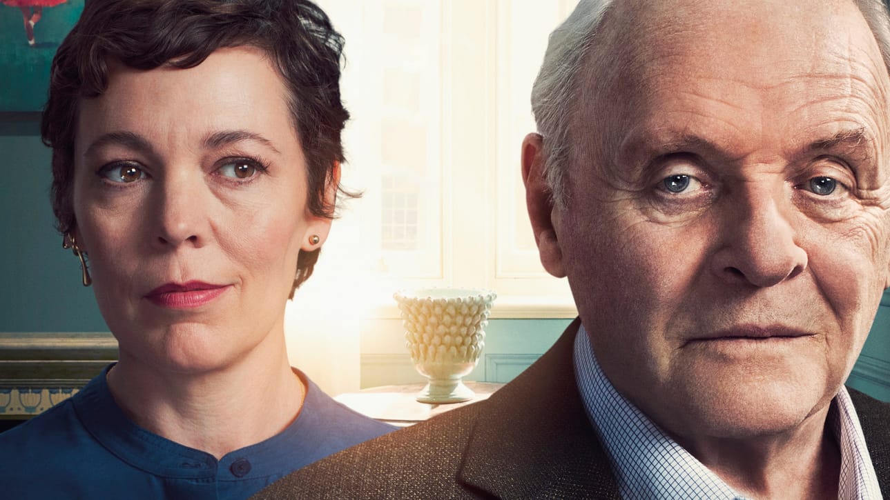 Florian Zellerin draamassa Olivia Colman esittää tytärtä, Anthony Hopkins muistisairasta isää. Kuva: Yle Pressi