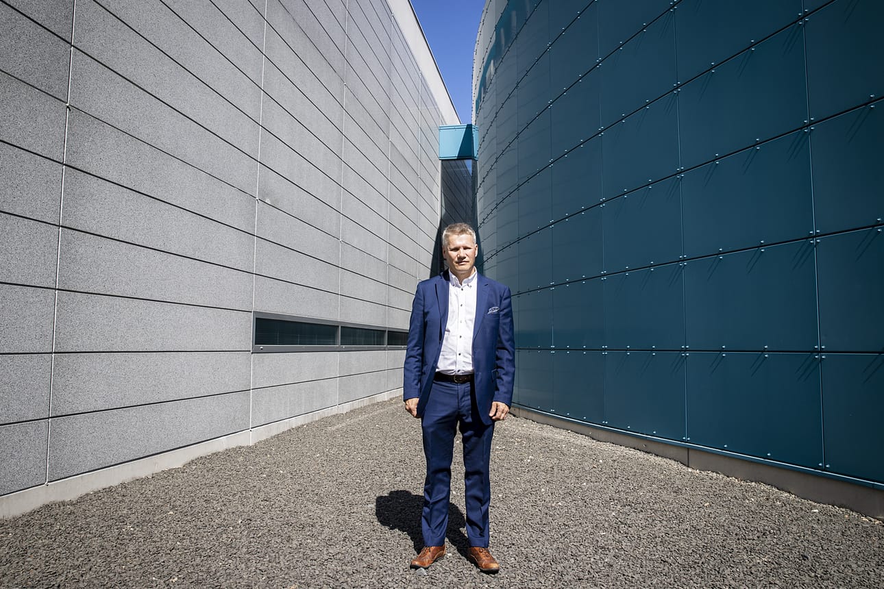 Oulun yliopiston talousjohtaja Pekka Riuttanen kertoo vuokrissa koituvan säästön laskemisessa noudatetun kirjanpidon yleisiä varovaisuusoletuksia. Säästö on laskennallisesti huomattavasti korkeampi, mutta sitä on laskettu alemmas, jotta mahdollisiin yllätyksiin voidaan varautua.