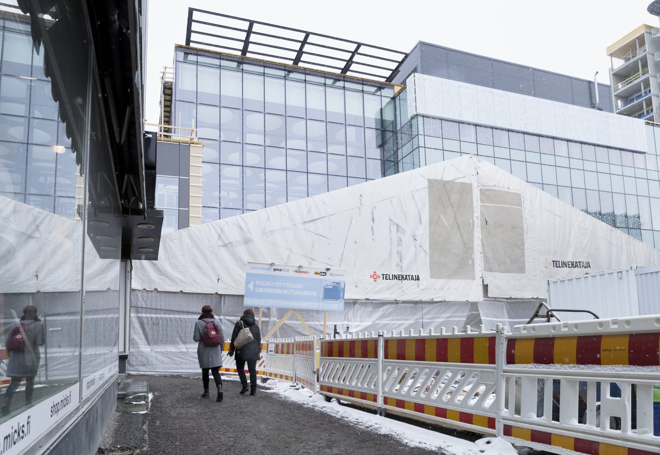 Katutyöt jatkuvat kauppakeskus Valkean ympärillä Isollakadulla ja Kauppurienkadulla koko kesän ajan.