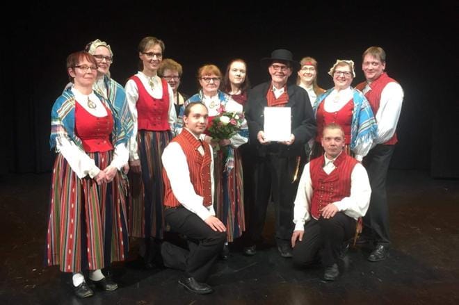 Ilmajoen Nuorisoseura palkittiin Vuoden Nuorisoseurana sunnuntaina Lahdessa.