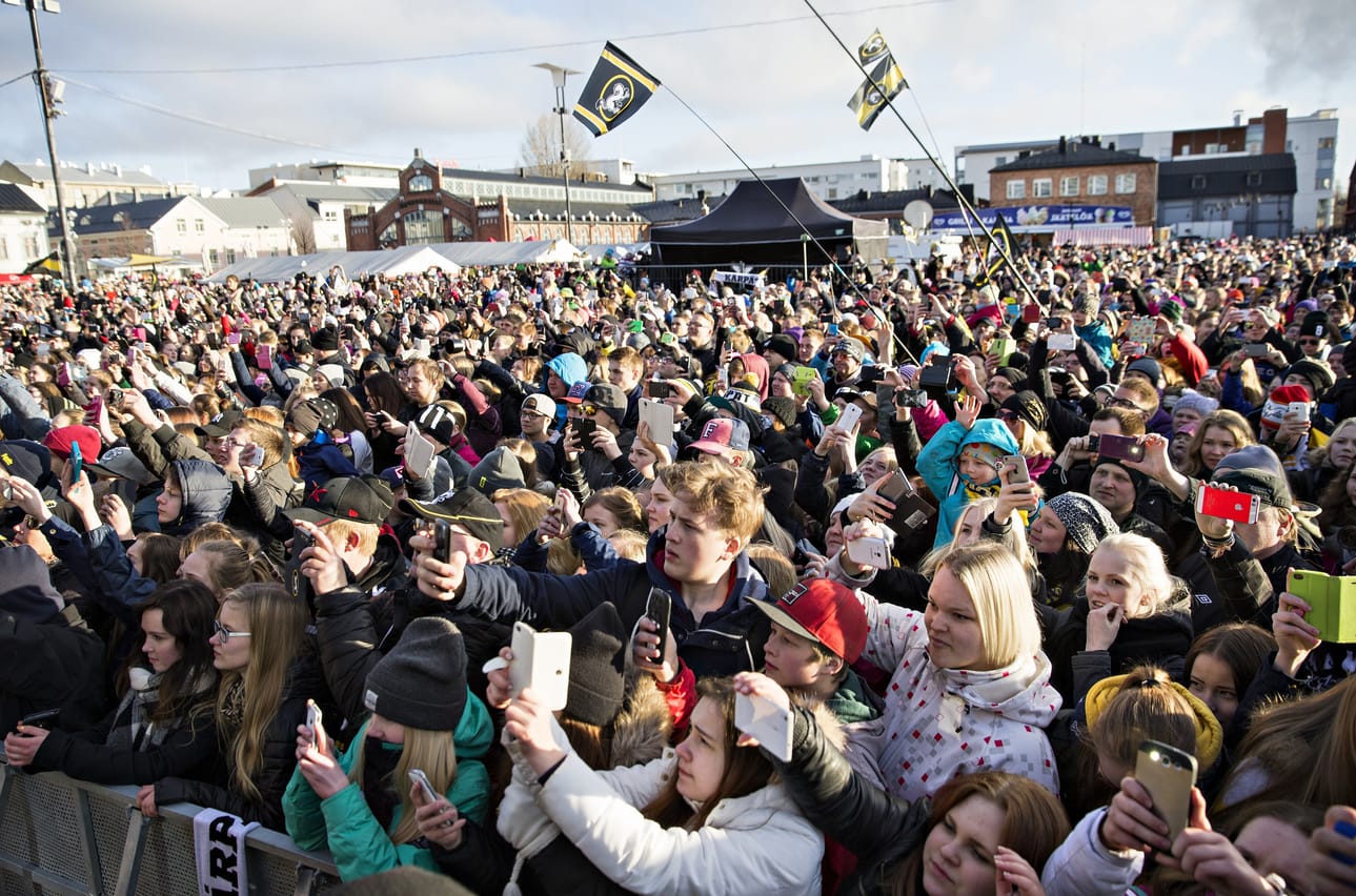 Edellisen kerran Kärppien Suomen mestaruutta juhlittiin Oulun torilla huhtikuussa 2015.
