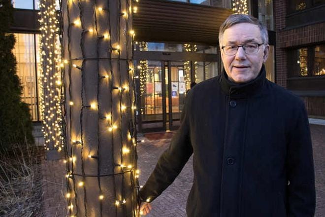 Ennen kaupunginjohtajuutta Hans-Erik Lindqvist toimi pari vuotta kaupunginvaltuutettuna Närpiössä, ja se tavallaan avasi hänelle ovea kaupunginjohtajaksi. KUVA: JORMA HAVULA