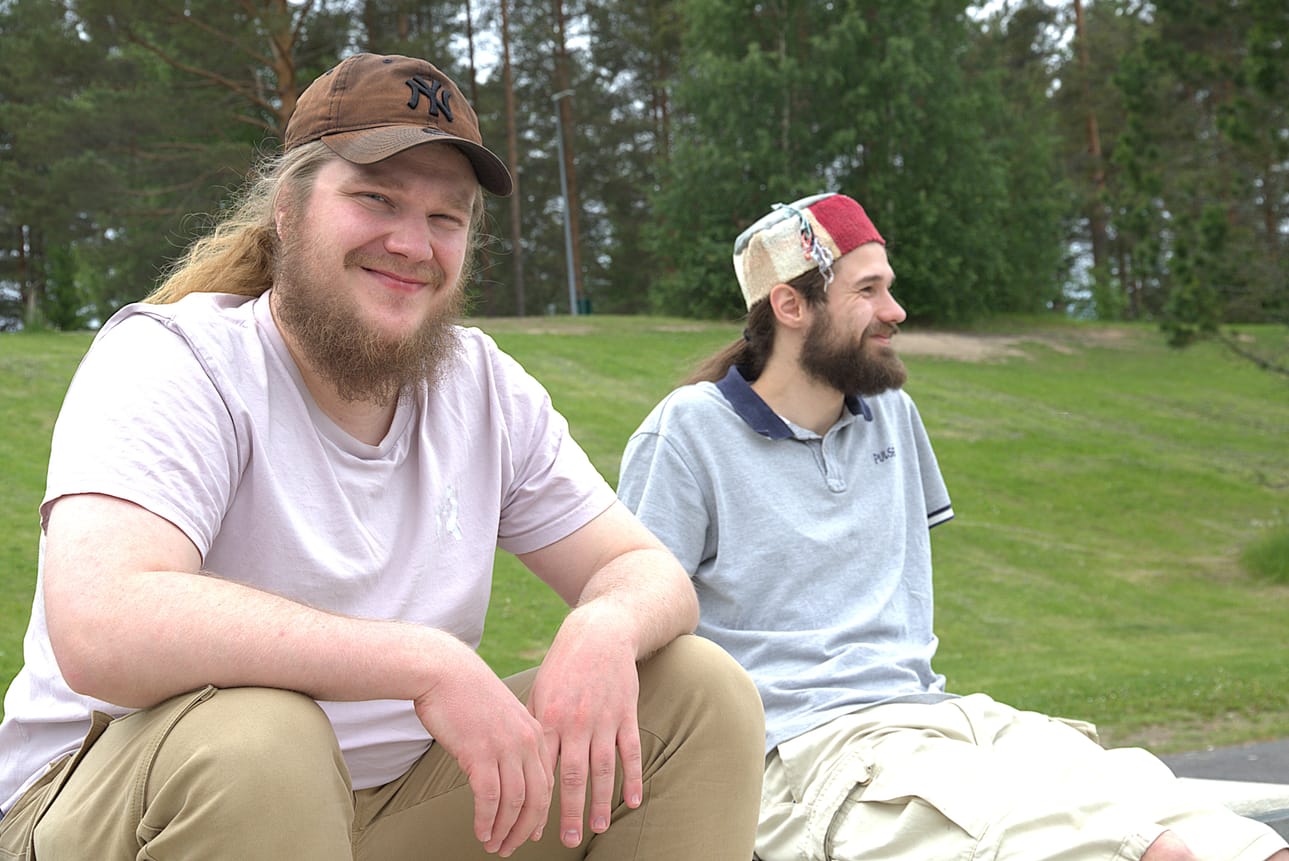 Nestori Määttänen (vas.) ja Oula Lipponen haluavat tuoda katusoiton takaisin Suomen turuille ja toreille.