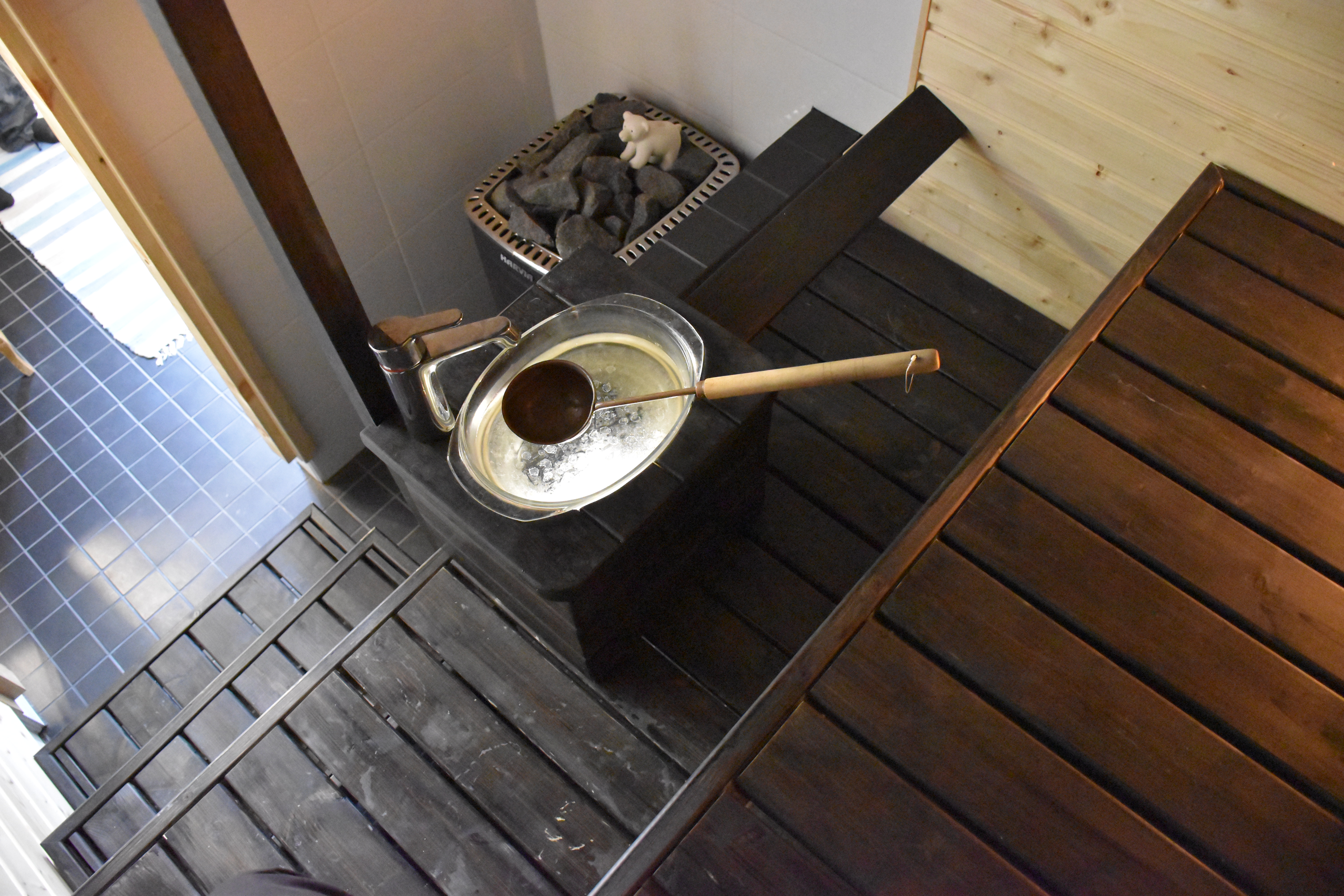Saunaan asennetusta hanasta saadaan suoraan löylyvesi.