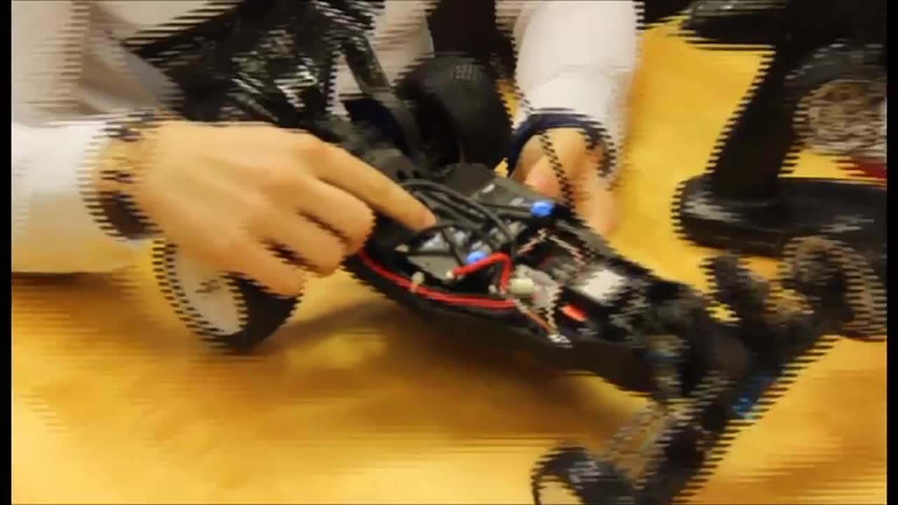 Niklas Määttänen kertoo, kuinka kehittävä harrastus RC-autoilu on.