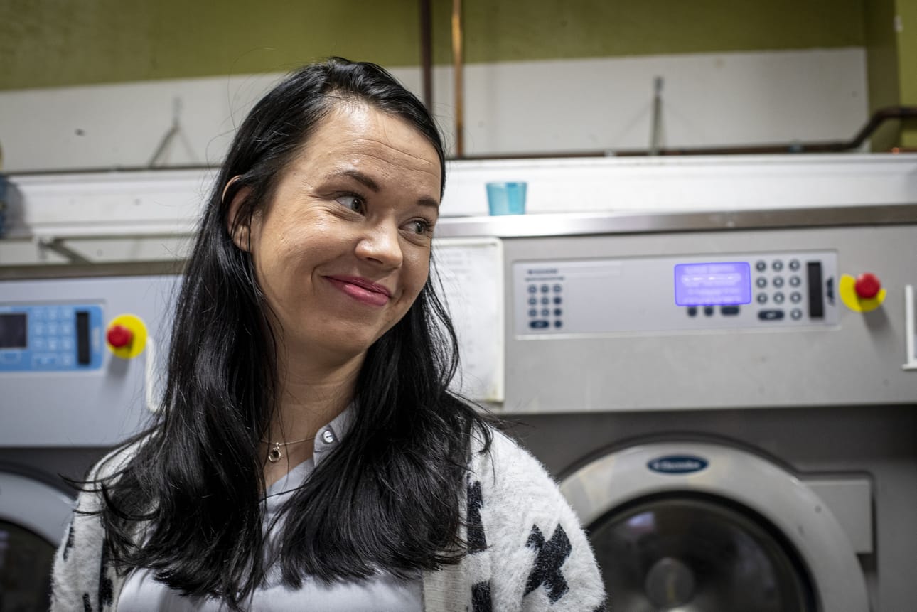 Jenni Parpala päätyi myymään siivousliiketoiminnan ja keskittyy jatkossa pesulatoimintaan. Arkistokuva.