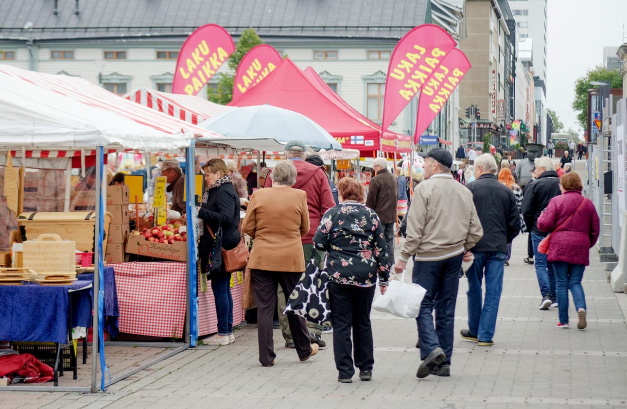 Syysmarkkinat jatkuvat torilla keskiviikkoon saakka.