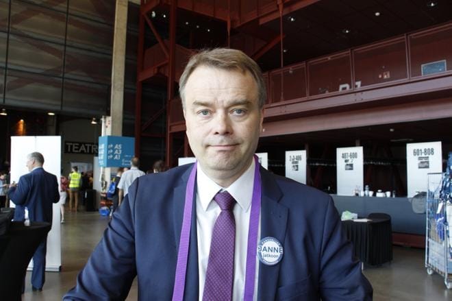 Janne Sankelo työskentelee tällä hetkellä Vapo oy:n sidosryhmäjohtajana. Kauhavalaisittain tärkeä luottamustehtävä on kaupunginvaltuuston puheenjohtajuus. KUVA: TIINA JUUJÄRVI