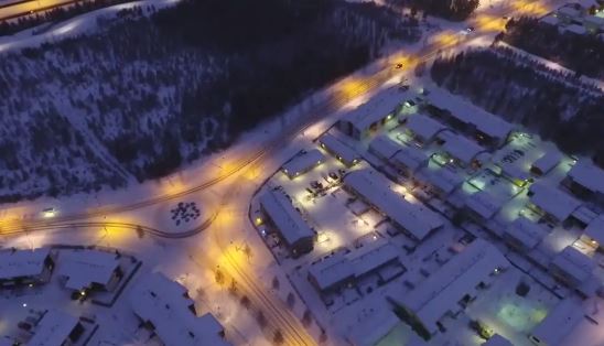 Talvinen Oulu näyttäytyy kauniina lukijan videossa