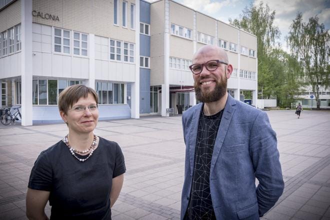 Turun yliopiston siviilioikeuden professori Eva Tammi-Salminen ja rikosoikeuden professori Jussi Tapani aloittavat korkeimman oikeuden jäseninä elokuun alussa. KUVA: Ari-Matti Ruuska