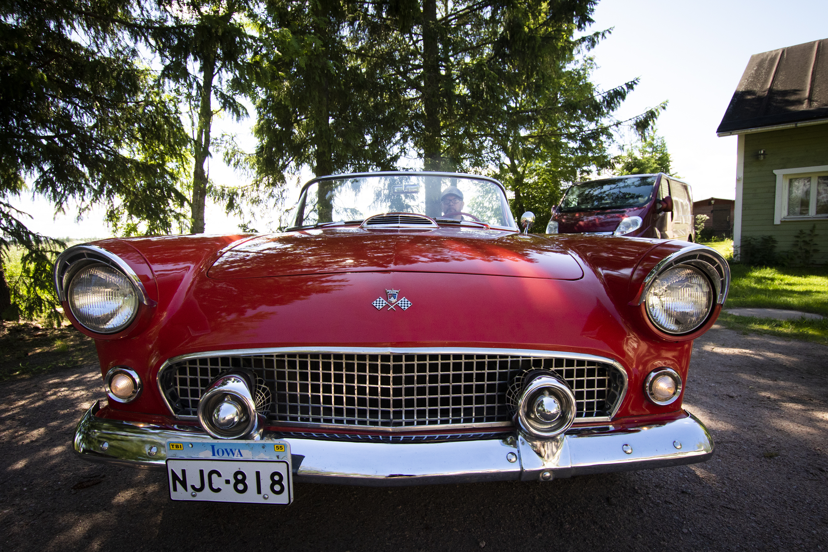 Riiskin autotallista löytyy myös vuoden -67 Kupla. Sen kesäajo on tältä kesältä jäänyt vähemmälle.