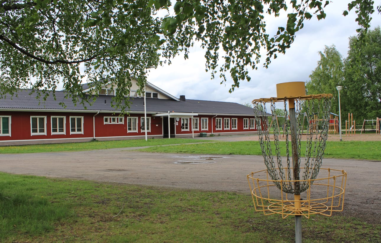 Kuortaneen kouluverkkosuunnitelmassa on nyt linjattu, että Ruonan koulun toiminta päättyisi. Lopullisia päätöksiä kouluverkkoasiassa kunta tekee kuitenkin vasta syksyllä 2024.