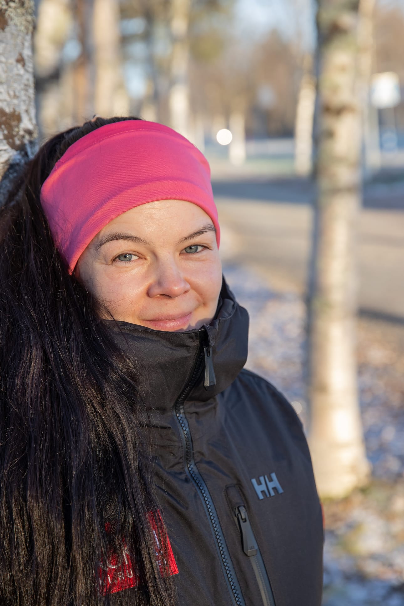 Heidi Tuominen aloitti työt Kuusamossa elokuussa. Paikkakunta oli aiemmin tullut tutuksi koskenlaskusta, mutta Kuusamon talvea Lahdesta kotoisin oleva valmentaja ei ole ennen kokenut.