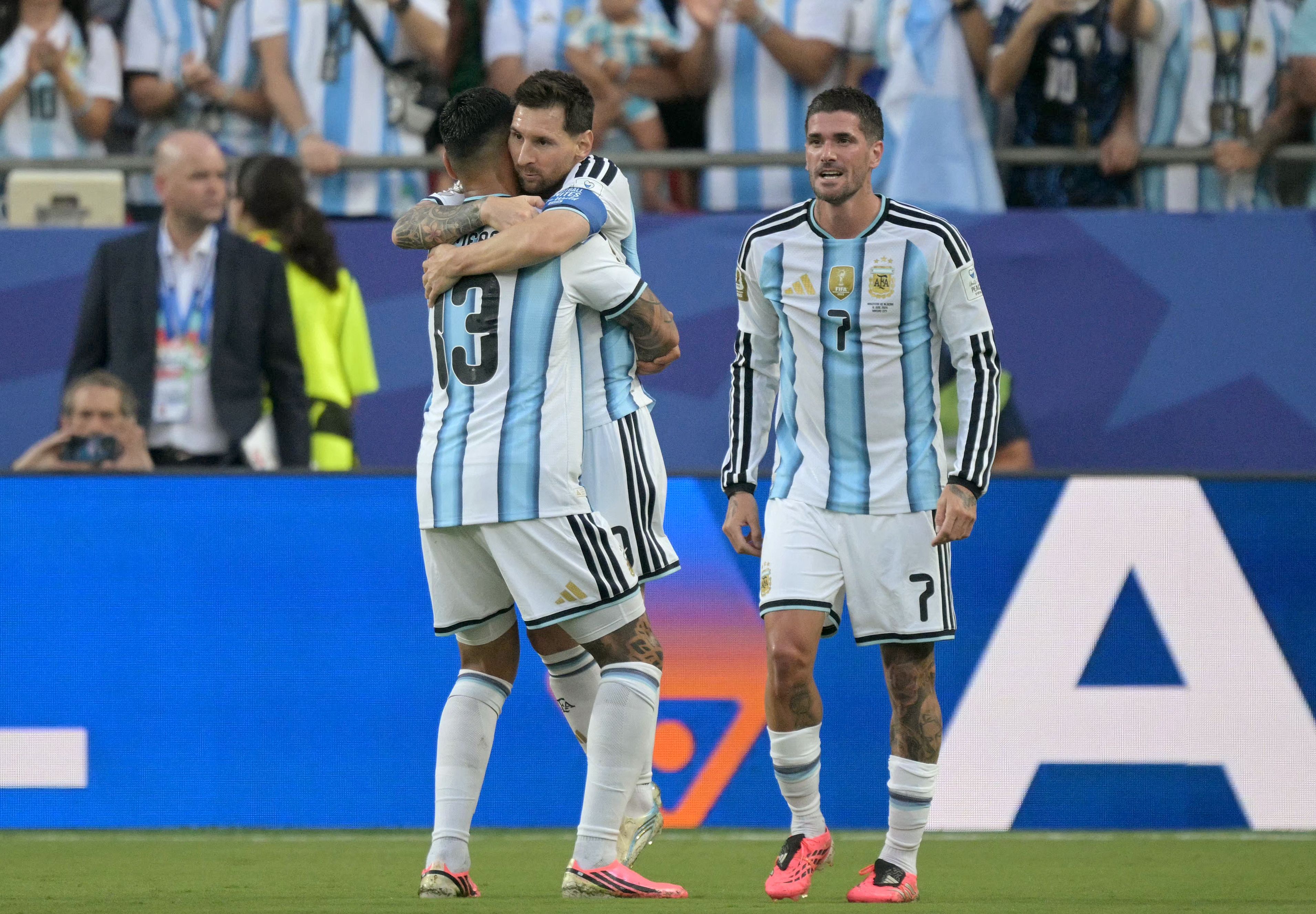 Hattutempullaan MM-ennätystä sivunnut Messi kyynelehti, mutta syy ei liittynyt jalkapalloiluun