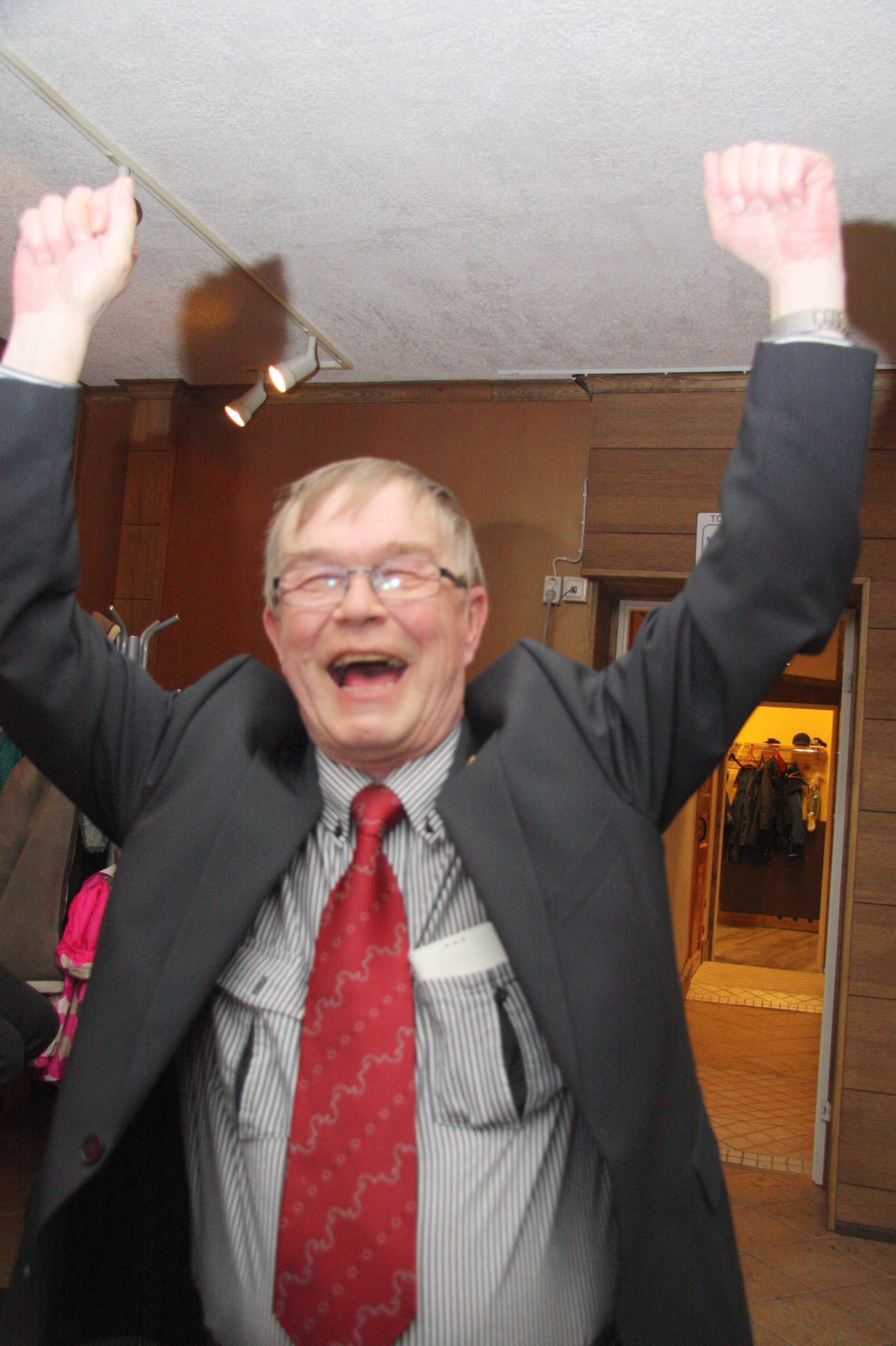Niilo Keräsen villi voitontuuletus.