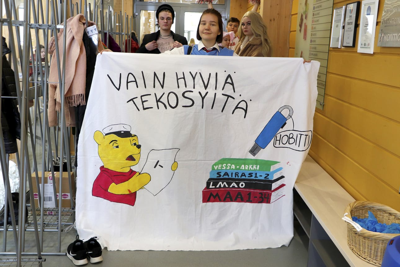 Ja niitähän riittää ...