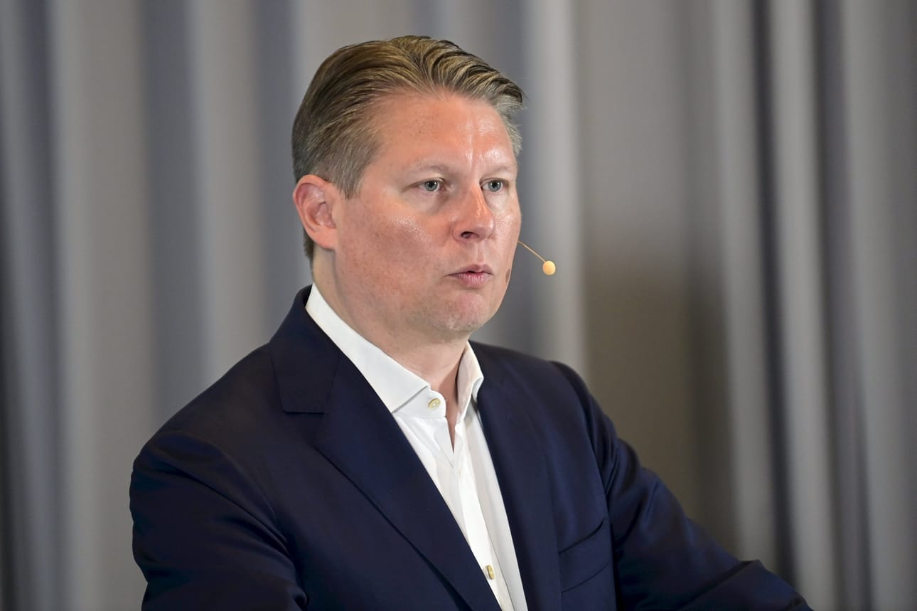 Topi Manner siirtyy Finnairilta teleoperaattori Elisan toimitusjohtajaksi. LEHTIKUVA / EELIS BERGLUND