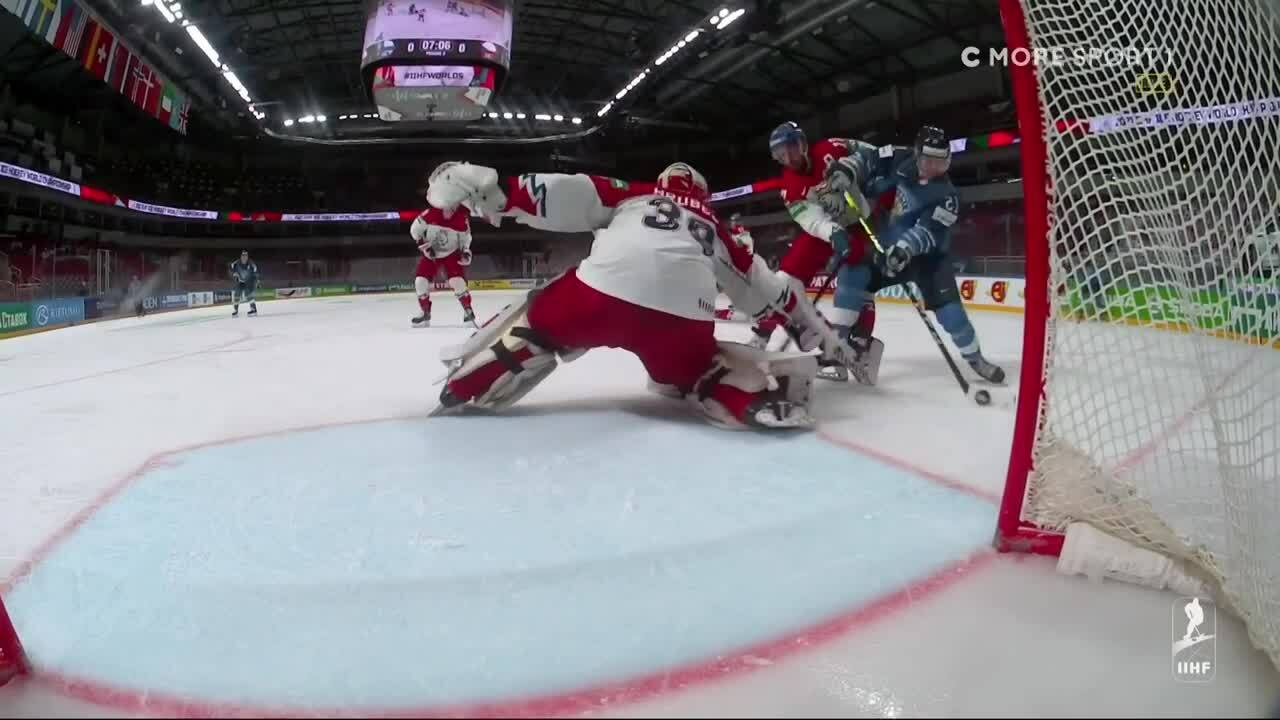 Jere Innala sivaltaa Leijonat johtoon irtokiekosta