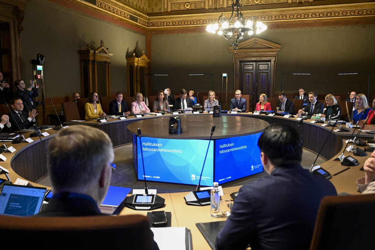 Pääministeri Petteri Orpo (kok.) kertoi puheenjohtajanelikon pohjustaneen neuvotteluita maanantaina niin hyvin, ettei varsinaiseen riiheen jäänyt enää isoja asioita ratkottavaksi.