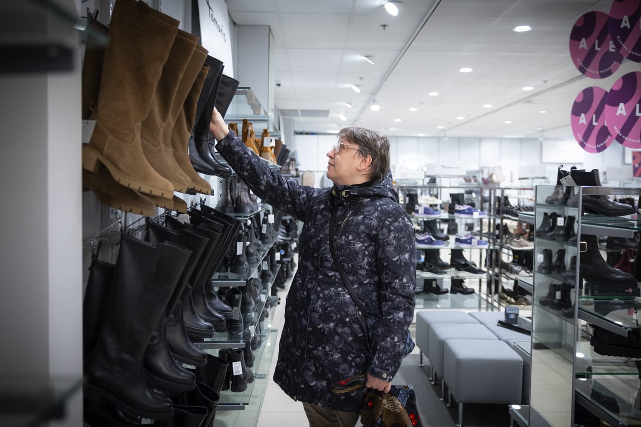 Sari Nikkola toivoo Vaasan keskustaan uutta kenkäliikettä.