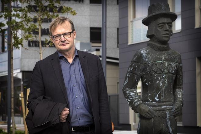Seinäjoen kaupungin elinvoimajohtaja Erkki Välimäki toivoo, että Sevaksen rakennushanke Kärrääjänkadulla pääsee pian matkaan, vaikka akuuttia, käsillä olevaa asuntopulaa sillä ei ratkaistakaan. Arkistokuva.