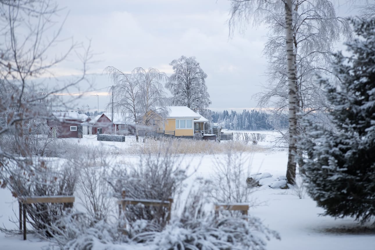 Pitkänkarin ranta-alueen osayleiskaava sai maanantaina Raahen kaupunginvaltuuston hyväksynnän, mutta ei ole vielä lainvoimainen. Kaavaa on työstetty vuodesta 2020 lähtien.
