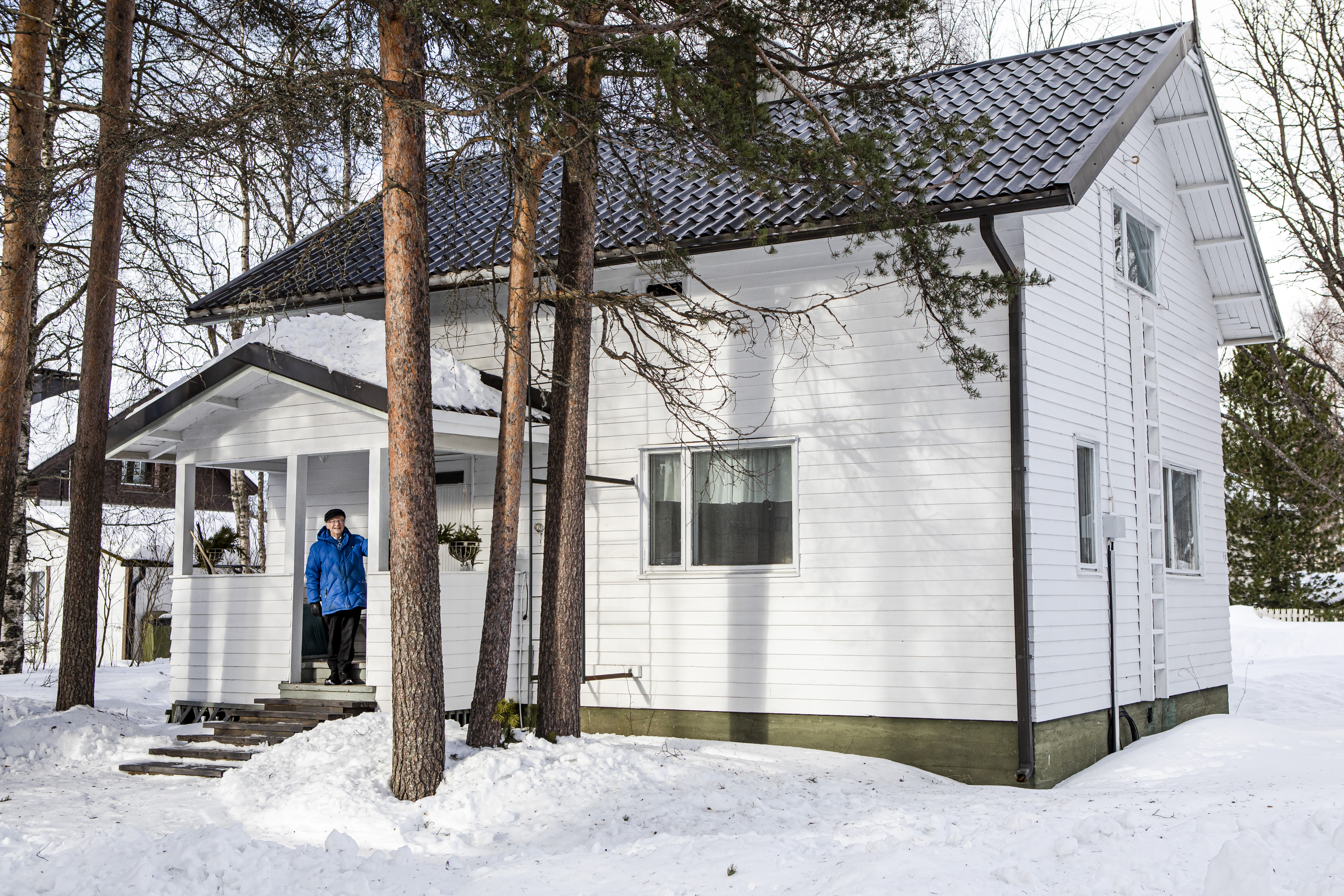 Rovaniemelle sodan jälkeen rakennetun invalidikylän elämä muistutti mehiläisten toimintaa