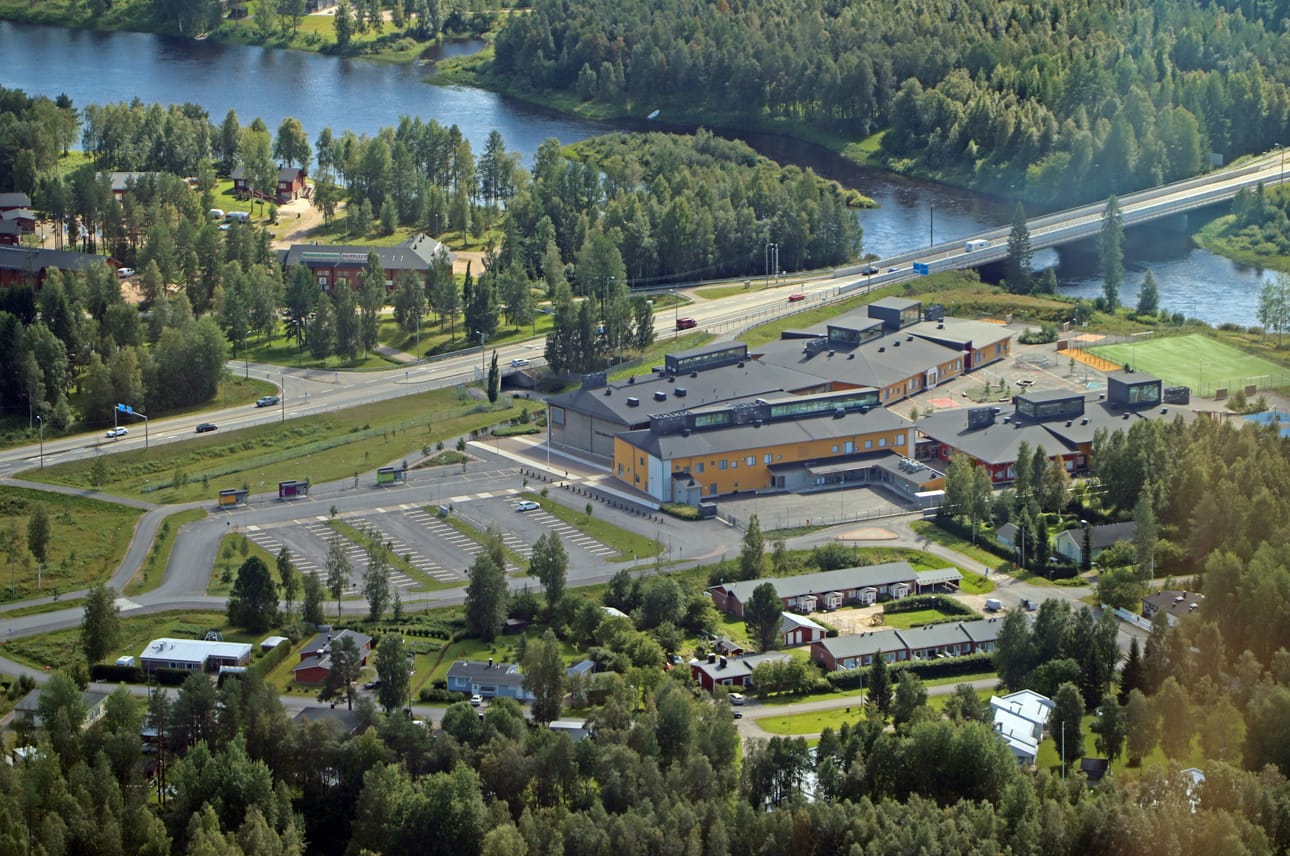 Hirsikampus ja Iijoki.