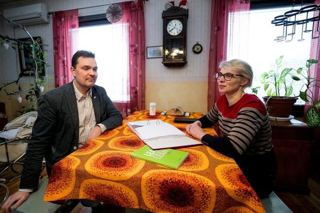 Maarit Nopan ja Henri Honkalan oli helppo aloittaa uudessa tehtävässään Proagria Etelä-Pohjanmaassa, sillä talo oli molemmille jo ennestään tuttu. Noppa toimi edustajiston puheenjohtajana ja Honkala palvelupäällikkönä. KUVA: JAAKKO ELENIUS