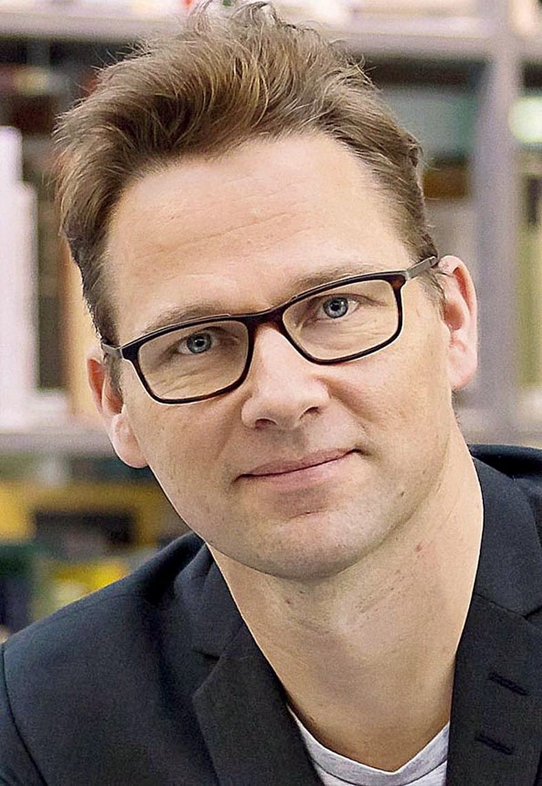 Jouni-Matti Kuukkanen on filosofian professori tieteiden ja aatteiden historian oppiaineessa Oulun yliopistossa.