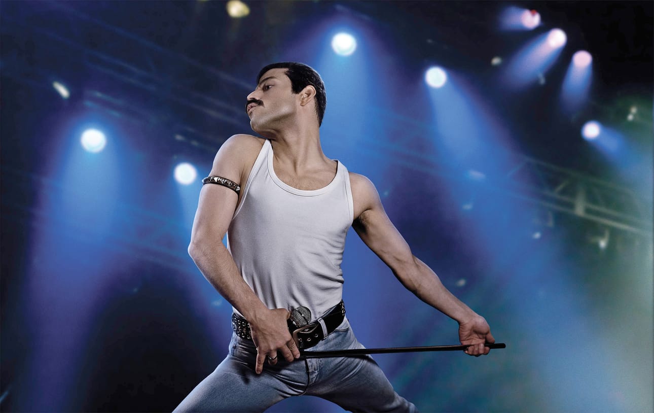 Rami Malek tekee ikimuistoisen roolisuorituksen edesmenneenä Freddie Mercuryna Queen-yhtyettä kuvaavassa filmatisoinnissa Bohemian Rhapsody.