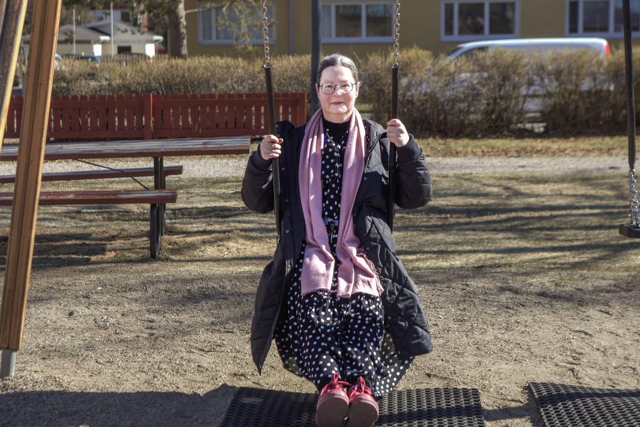– Omalta osaltani haluan viedä asioita eteenpäin niin, että ihmisten arki tässä kaupungissa olisi mahdollisimman hyvää, sanoo Kemin uusi hyvinvointijohtaja Piia Hulkkonen.