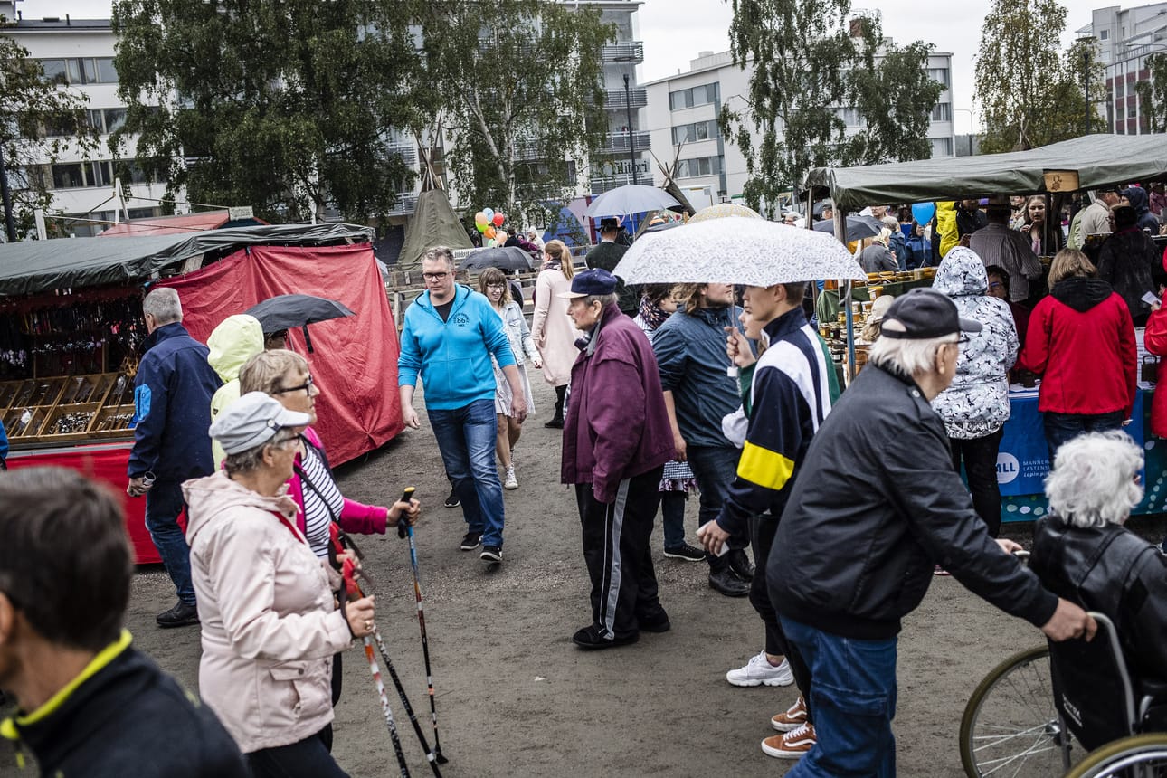 Rovaniemen Wanhat Markkinat järjestettiin elokuussa jo yhdennentoista kerran. Tapahtuman tuotolla tuetaan joka vuosi jotain rovaniemeläistä hyväntekeväisyyskohdetta.