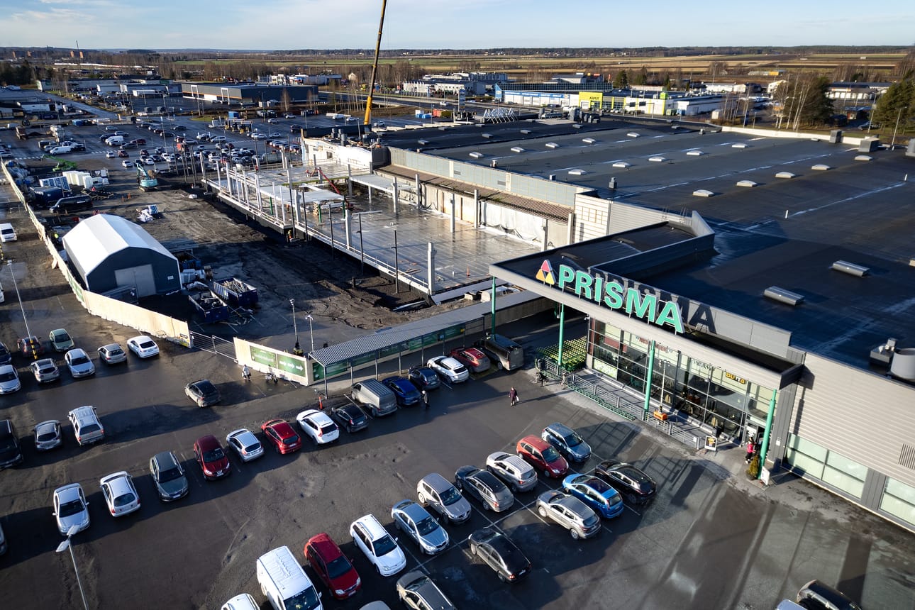 Sokos avautuu Hyllykalliolla olevan kaupan sisälle. Arkistokuva.