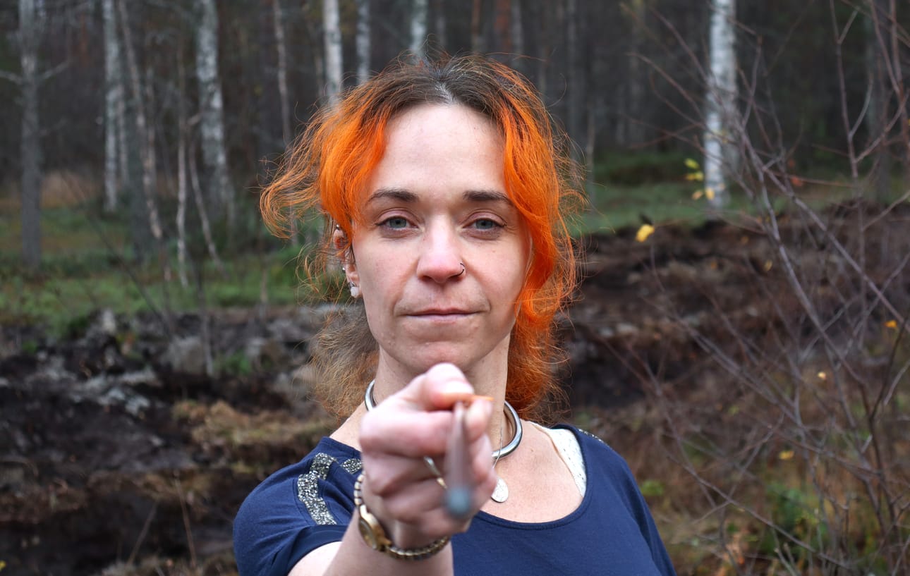 Jenn Suoperä muutti opintojen perässä Ouluun. Nyt hän kutsuu Pudasjärveä kodikseen ja on pudasjärveläisen miehen kanssa naimisissa.