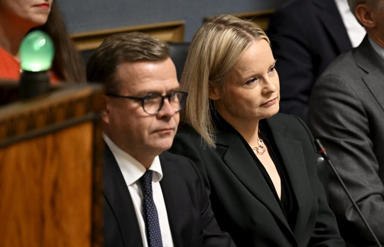 Pääministeri Petteri Orpon (kok.) mukaan hallituksen budjettiriihessä ei näytä olevan tarvetta lisäsopeutukselle. Valtiovarainministeri Riikka Purra (ps.) on niin ikään sanonut, ettei hallitus tavoittele ensi vuoden budjettiin lisäsäästöjä. LEHTIKUVA / Vesa Moilanen