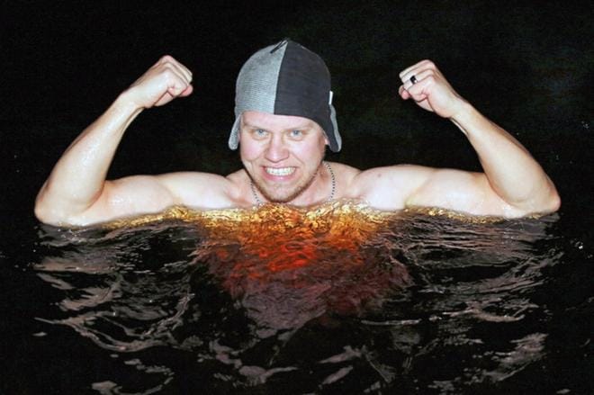 SM-kisaan osallistuu ähtäriläinen Pete Aho. Edellisen kerran talviuinnin SM-kisat pidettiin Ähtärissä 1996. KUVA: ÄHTÄRI ZOO RESORT