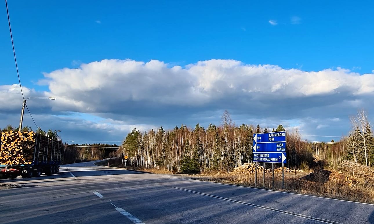 Jos suunnitelmat toteutuvat, rakennetaan Kristiinantien läheisyyteen aurinkopaneeleja kaupungin omistamalle yhdeksälle alueelle.