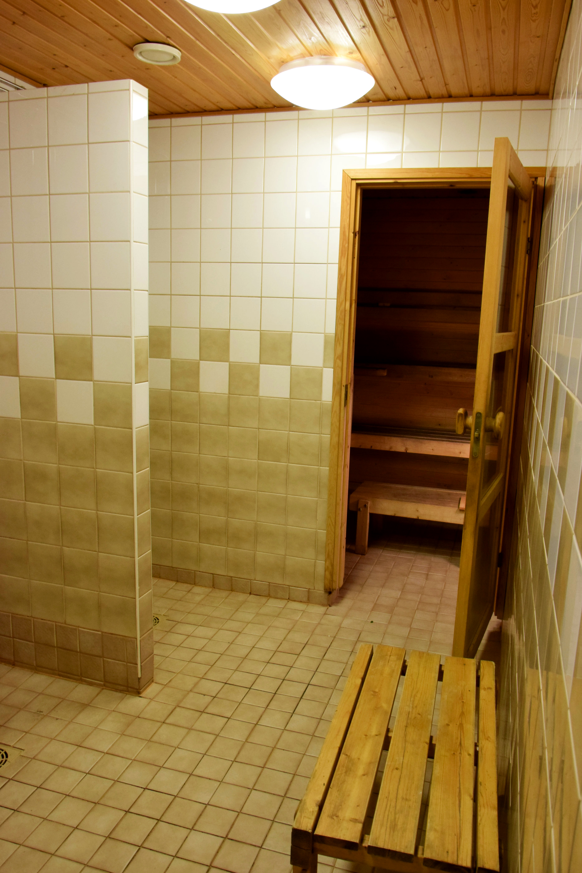 Sauna ja pesutilat ovat plussaa.