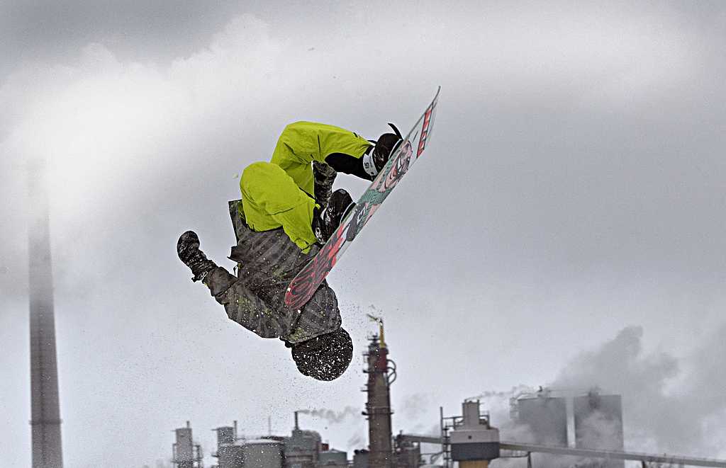 Big air -hyppykoulu järjestettiin ensimmäisen kerran lauantaiina Heinäpäässä.