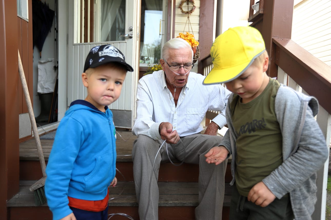Pekka Nuutisen seuraksi tulivat Pieta-tyttären pojat Robin ja Aaron.