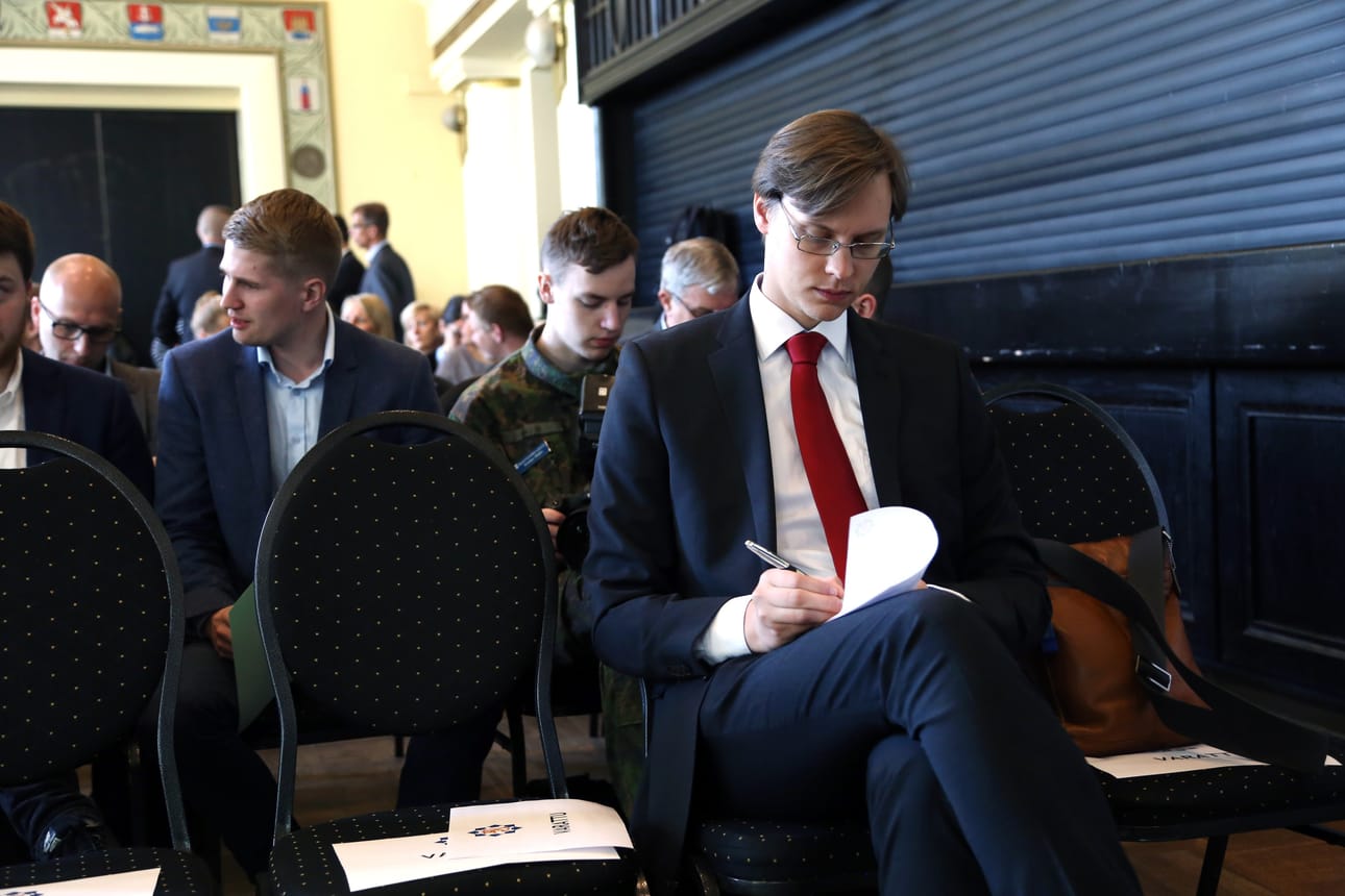 CMI:n analyytikko Mikko Patokallio puhui Isiksen propagandasta torstaina Helsingissä Maanpuolustustiedotuksen suunnittelukunnan MTS:n seminaarissa.