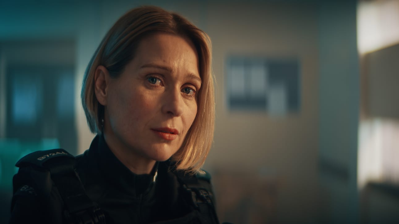 Grace (Sian Brooke) ja muut tutut palaavat lakia vartioimaan. Kuva: Todd Antony. Kuva: Todd Antony