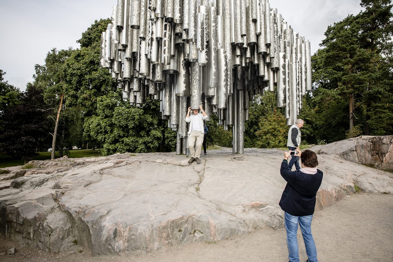 Eila Hiltusen luoma Sibelius-monumentti oli 1960-luvun suomalaisille liian moderni. Moni vaati näköispatsasta.