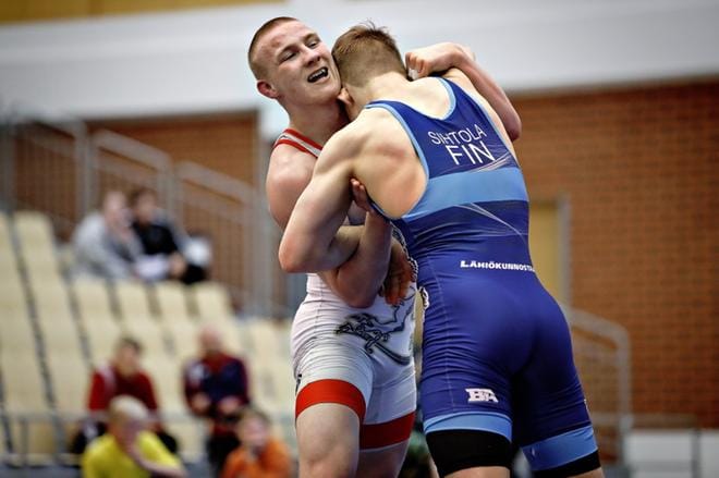 Aikanaan junioreitten SM-kisoissa Ilmajoella toisensa kohdanneet IK:n Otto Ketonen ja YTK:n Markus Sihtola ovat tällä viikolla kamppailleet alle 23-vuotiaiden MM-molskilla. Arkistokuva: Tomi Kosonen
