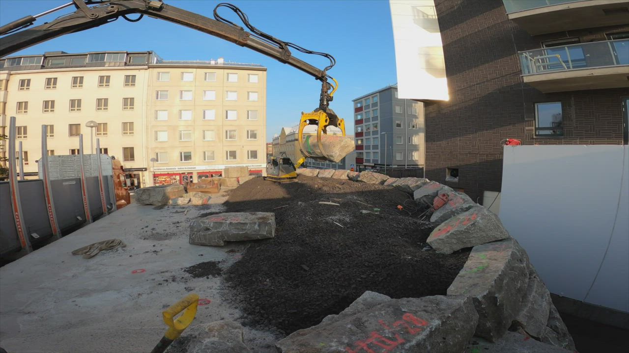 Kivikukko nousee uuden kerrostalon kupeeseen Rautatienkadulle